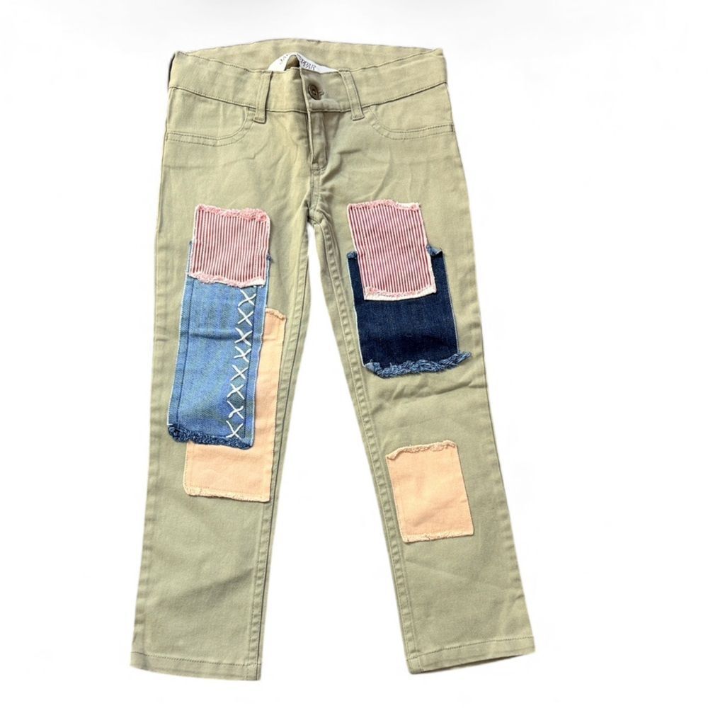Jak & Peppar Olive Green Jeans with Decorative Patches